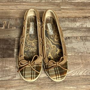 Sperry Top-Sider slip on shoe